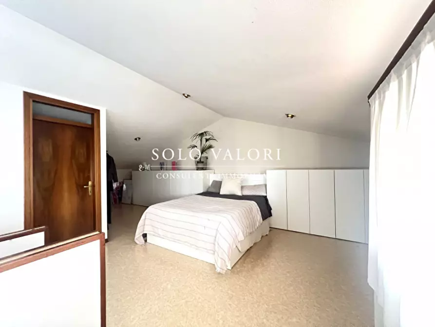 Immagine 5 di Casa trifamiliare in vendita  a Castelfranco Veneto