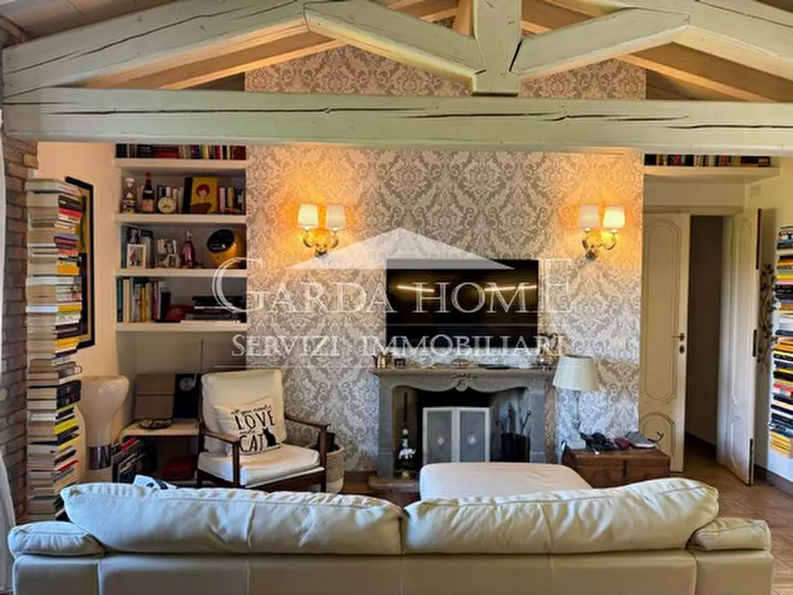 Immagine 4 di Villa in vendita  in Viale Guglielmo Marconi a Desenzano Del Garda