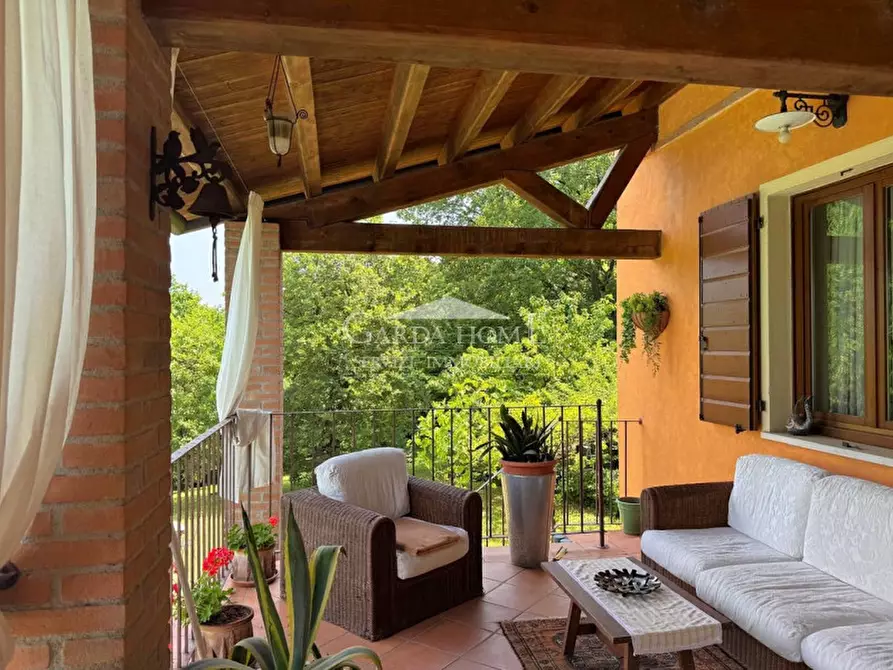 Immagine 5 di Villa in vendita  in Viale Guglielmo Marconi a Desenzano Del Garda