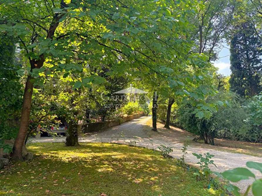 Immagine 11 di Villa in vendita  in Viale Guglielmo Marconi a Desenzano Del Garda