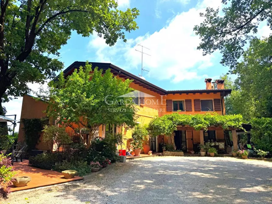 Immagine 14 di Villa in vendita  in Viale Guglielmo Marconi a Desenzano Del Garda
