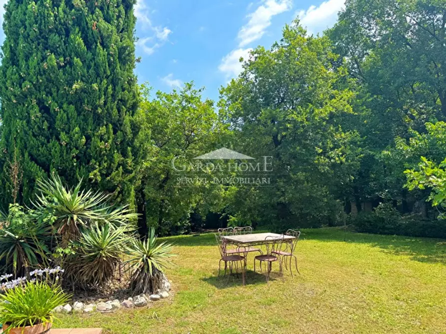 Immagine 15 di Villa in vendita  in Viale Guglielmo Marconi a Desenzano Del Garda