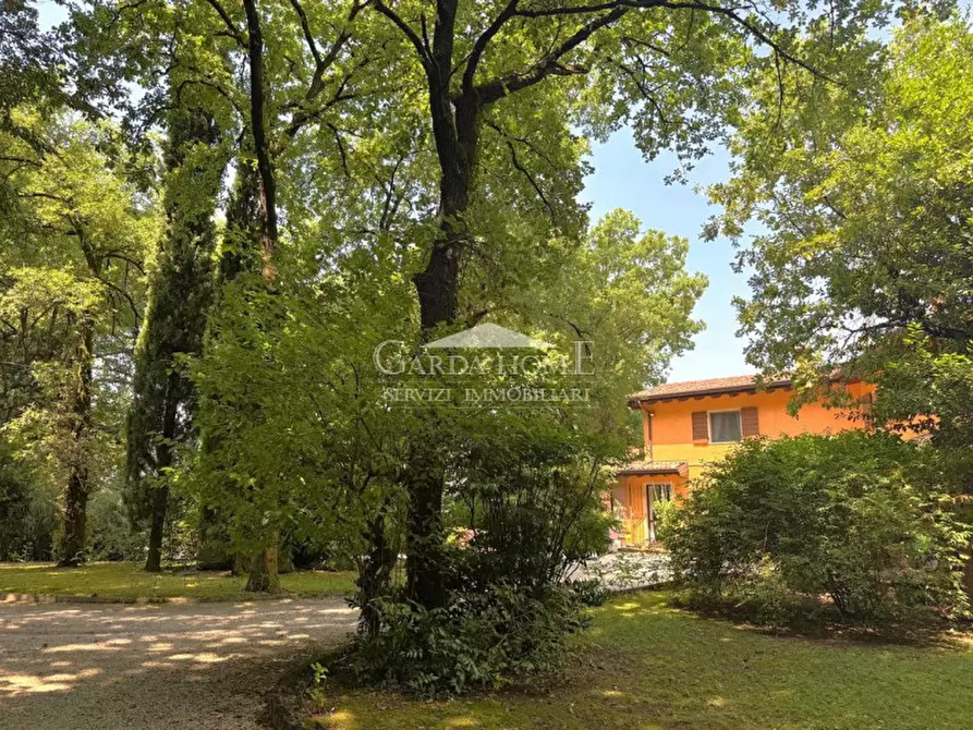 Immagine 20 di Villa in vendita  in Viale Guglielmo Marconi a Desenzano Del Garda