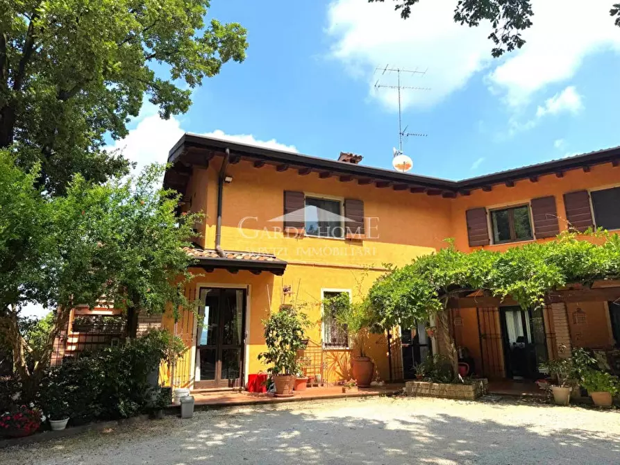 Immagine 21 di Villa in vendita  in Viale Guglielmo Marconi a Desenzano Del Garda
