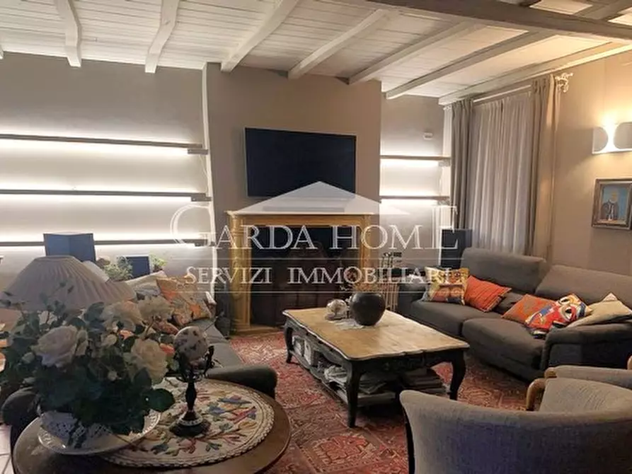 Immagine 34 di Villa in vendita  in Viale Guglielmo Marconi a Desenzano Del Garda
