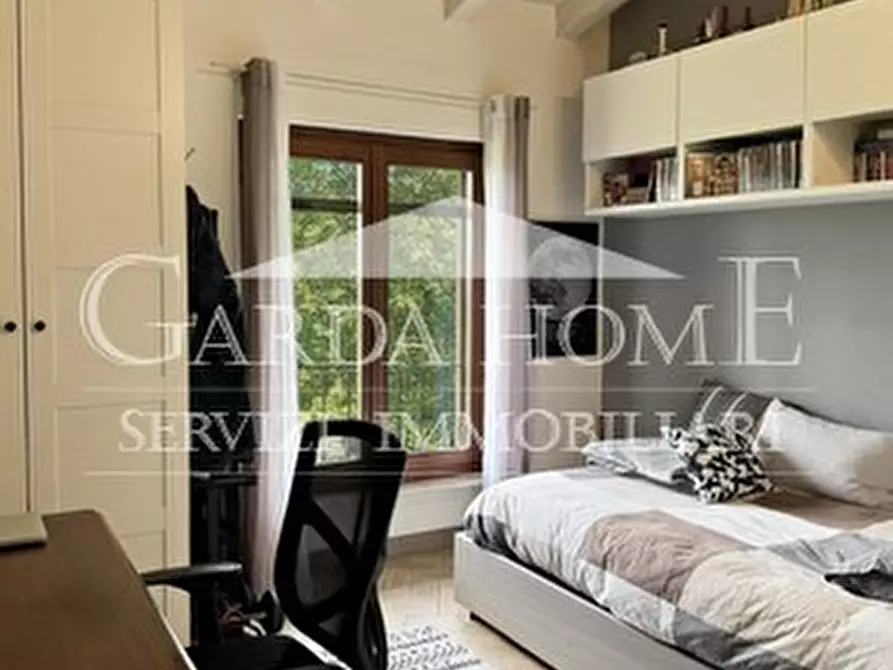 Immagine 67 di Villa in vendita  in Viale Guglielmo Marconi a Desenzano Del Garda