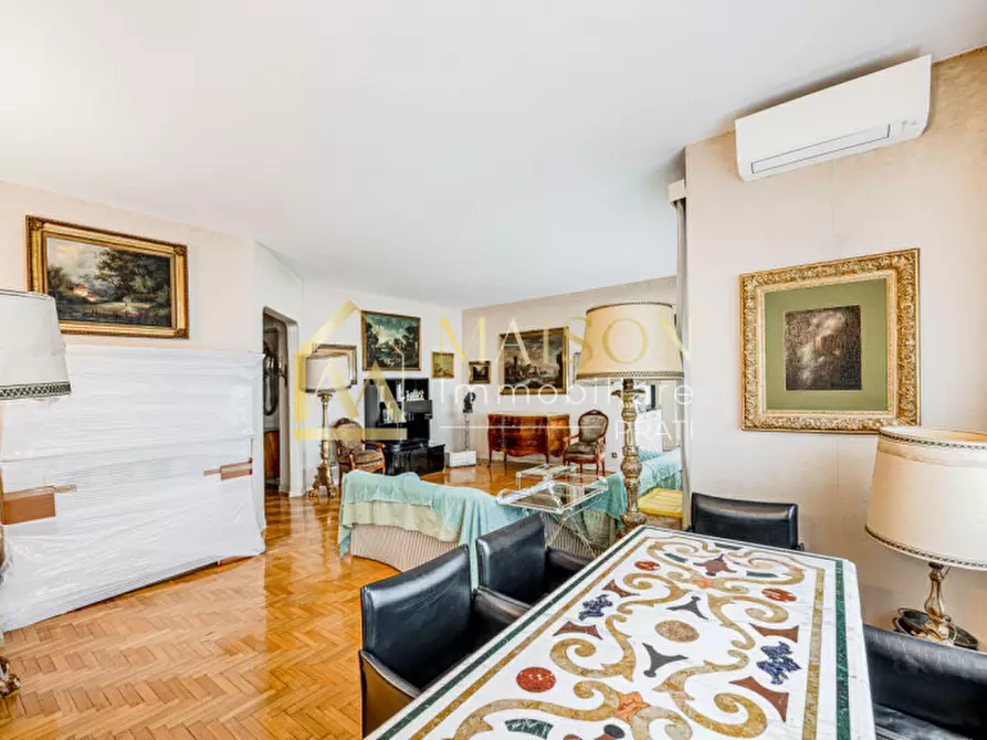 Immagine 10 di Appartamento in vendita  in Via dei Colli della Farnesina a Roma