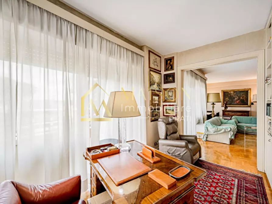 Immagine 12 di Appartamento in vendita  in Via dei Colli della Farnesina a Roma