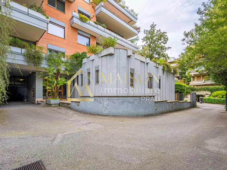 Immagine 36 di Appartamento in vendita  in Via dei Colli della Farnesina a Roma