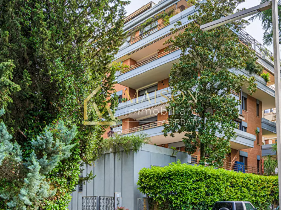 Immagine 39 di Appartamento in vendita  in Via dei Colli della Farnesina a Roma