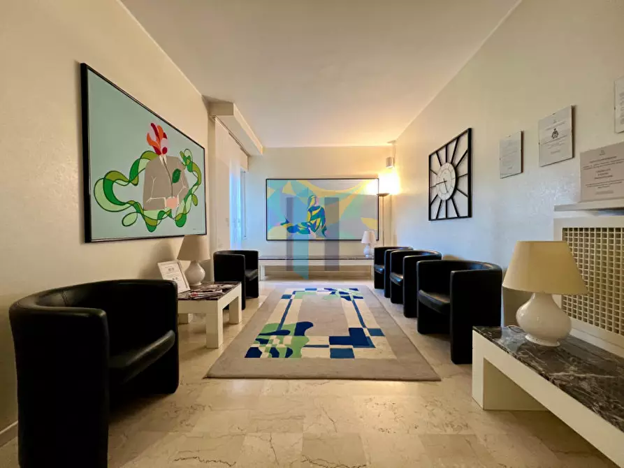 Immagine 2 di Ufficio in vendita  in Piazzale Gabrio Maria Nava 9 a Brescia