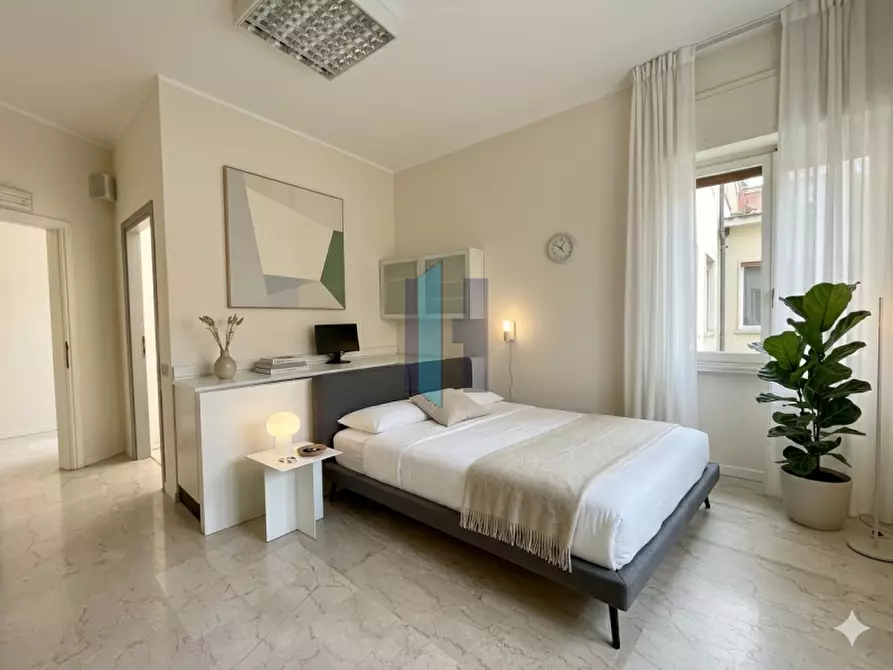 Immagine 9 di Ufficio in vendita  in Piazzale Gabrio Maria Nava 9 a Brescia