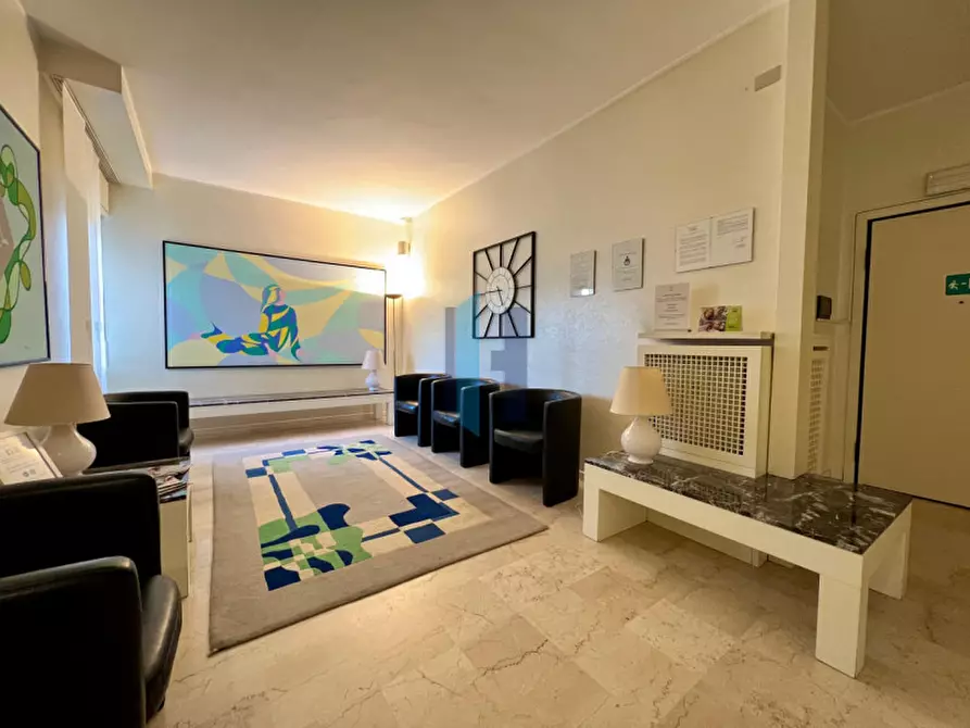 Immagine 13 di Ufficio in vendita  in Piazzale Gabrio Maria Nava 9 a Brescia