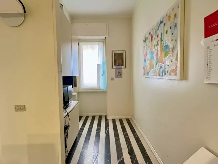Immagine 16 di Ufficio in vendita  in Piazzale Gabrio Maria Nava 9 a Brescia