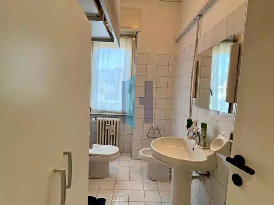 Immagine 18 di Ufficio in vendita  in Piazzale Gabrio Maria Nava 9 a Brescia