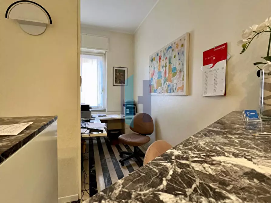 Immagine 24 di Ufficio in vendita  in Piazzale Gabrio Maria Nava 9 a Brescia