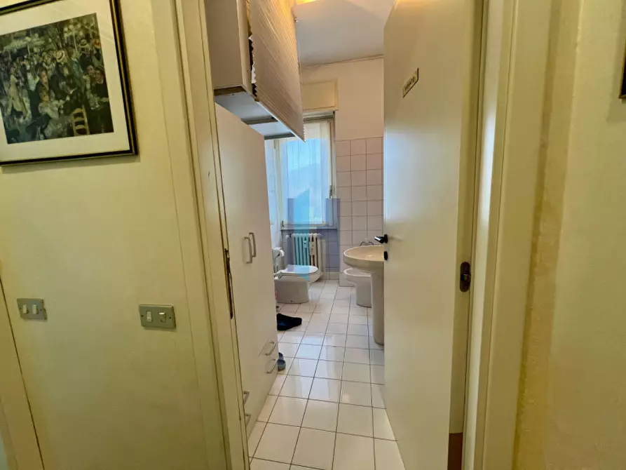 Immagine 30 di Ufficio in vendita  in Piazzale Gabrio Maria Nava 9 a Brescia