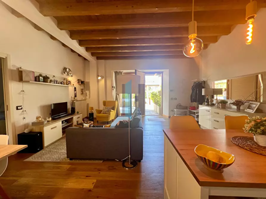 Immagine 6 di Appartamento in vendita  in Via San Benedetto 3 a Brescia