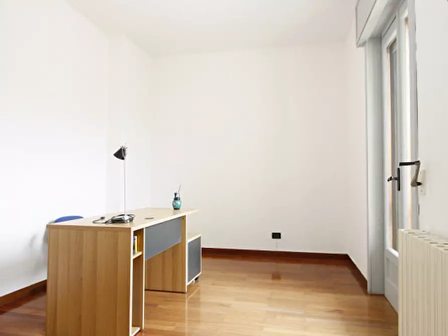 Immagine 27 di Appartamento in vendita  in Via Provinciale Matino a Parabita