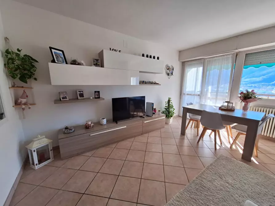 Immagine 2 di Appartamento in vendita  in via Bettini a Trento