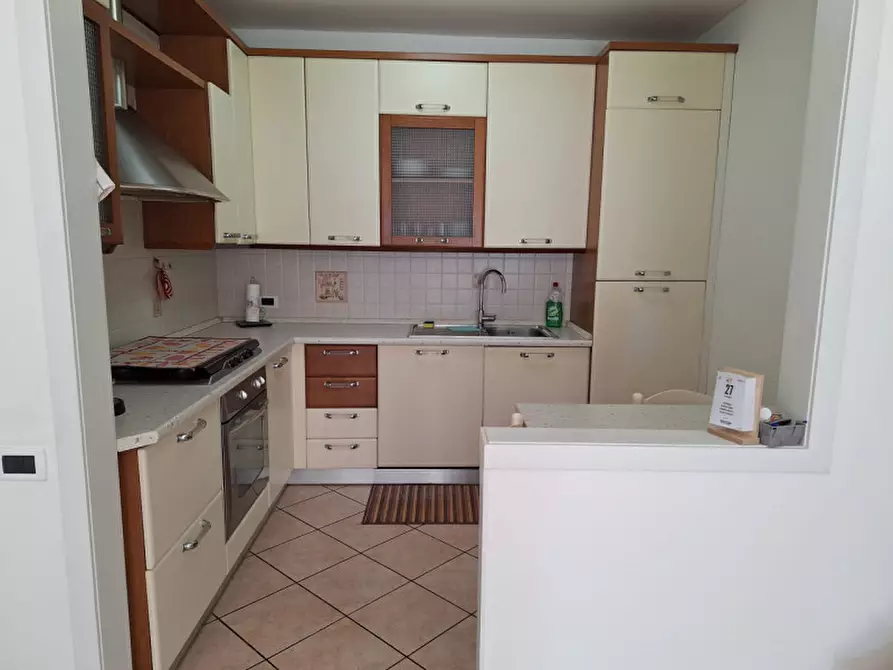 Immagine 5 di Appartamento in vendita  in via Bettini a Trento