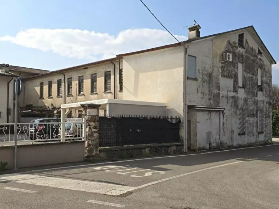 Immagine 19 di Capannone industriale in vendita  in Via Padre Girolamo Apolloni, 36010 Carrè VI, Italia a Carrè