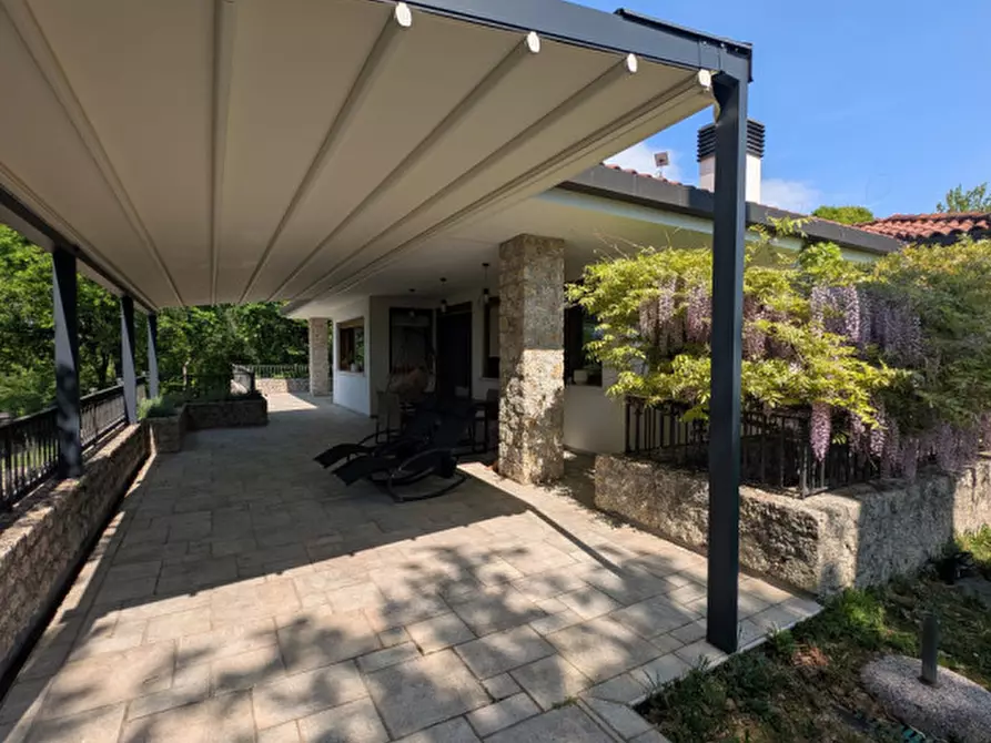 Immagine 3 di Villa in vendita  a San Pietro Di Feletto