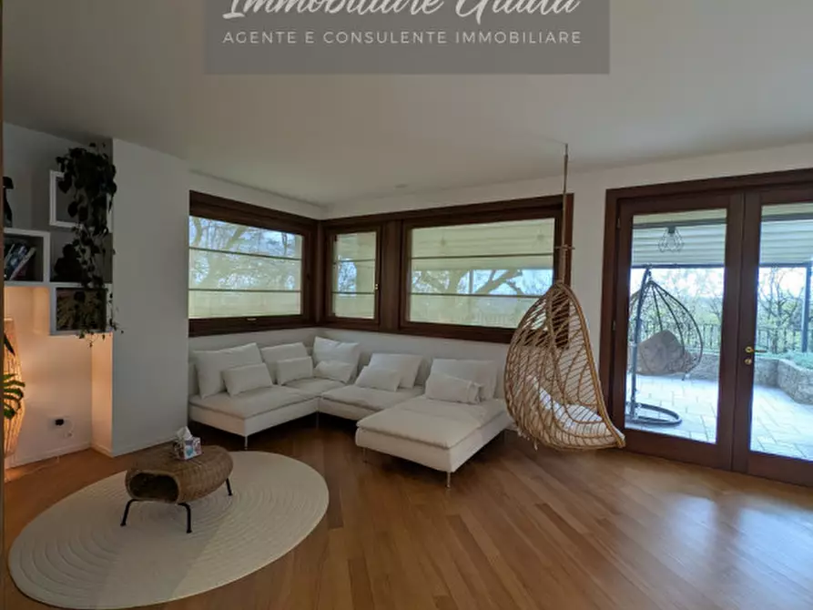 Immagine 25 di Villa in vendita  a San Pietro Di Feletto