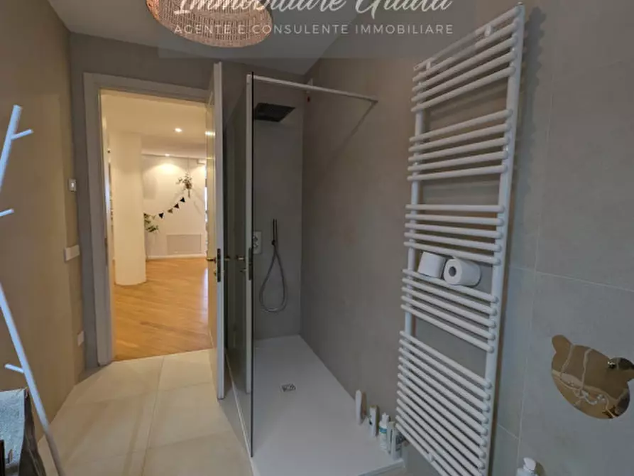 Immagine 34 di Villa in vendita  a San Pietro Di Feletto