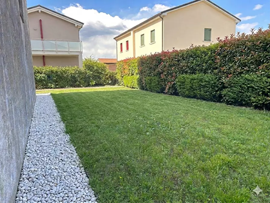 Immagine 1 di Casa bifamiliare in vendita  in Via F. Petrarca a Gazzo Padovano