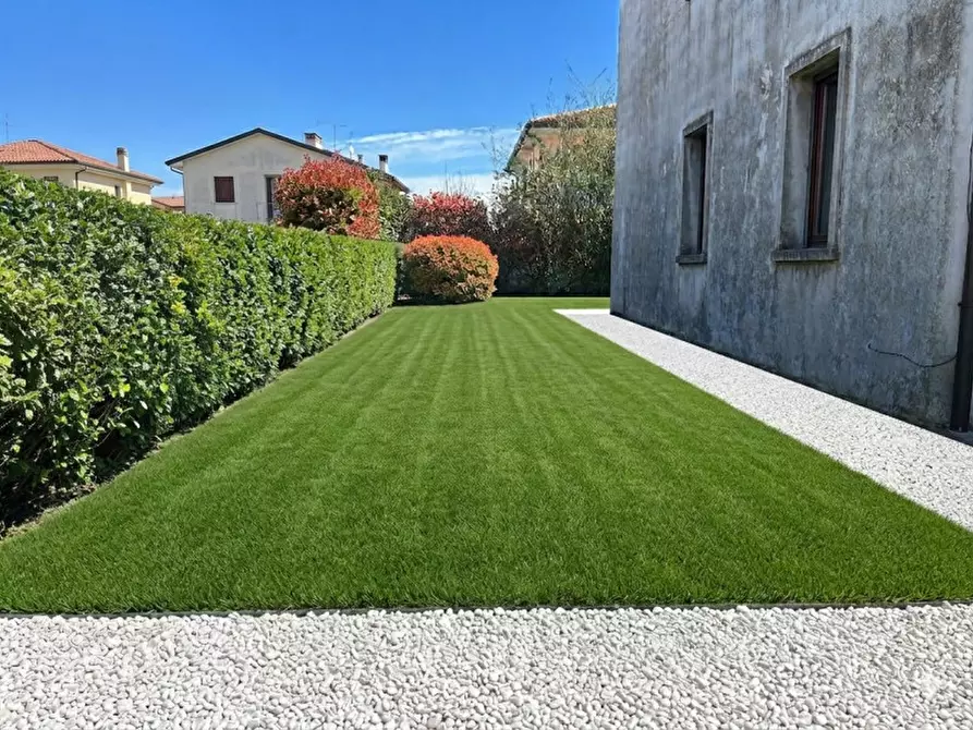 Immagine 2 di Casa bifamiliare in vendita  in Via F. Petrarca a Gazzo Padovano