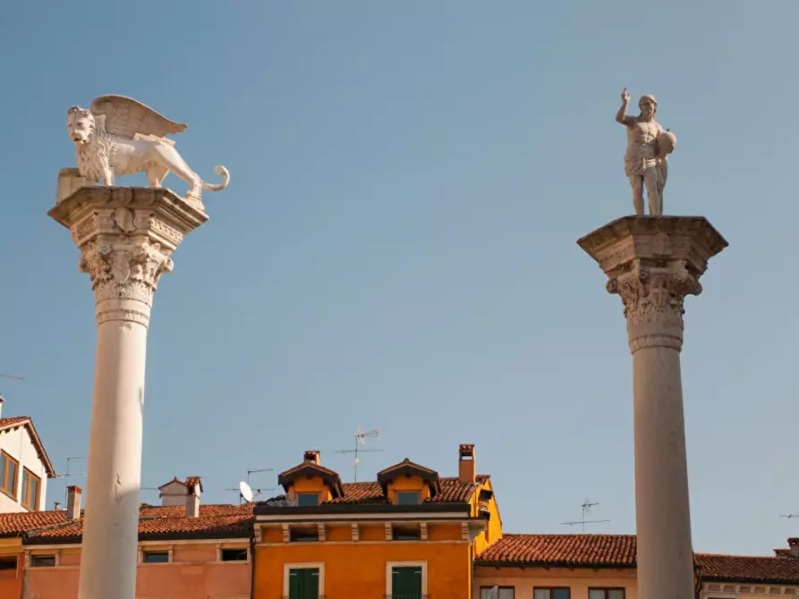 Immagine 11 di Ufficio in affitto  in Piazza delle Poste a Vicenza