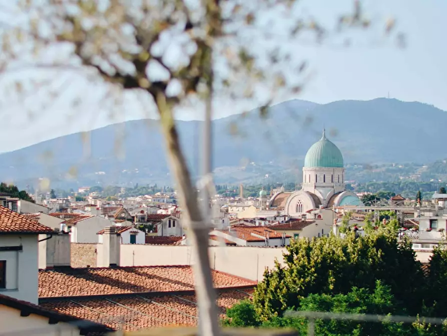 Immagine 25 di Appartamento in vendita  in VIALE GRAMSCI a Firenze