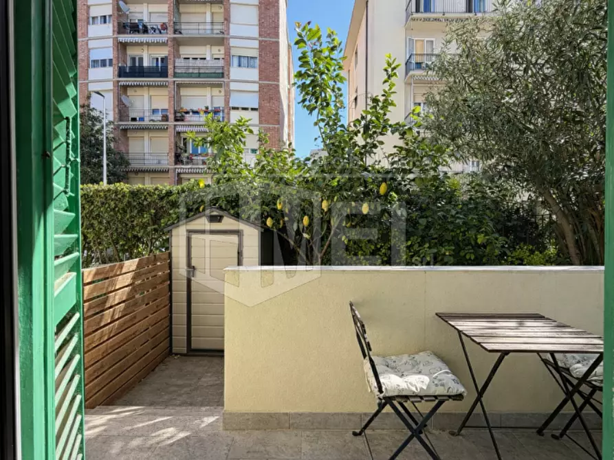 Immagine 8 di Appartamento in vendita  in VIA TEMISTOCLE GUERRAZZI a Livorno
