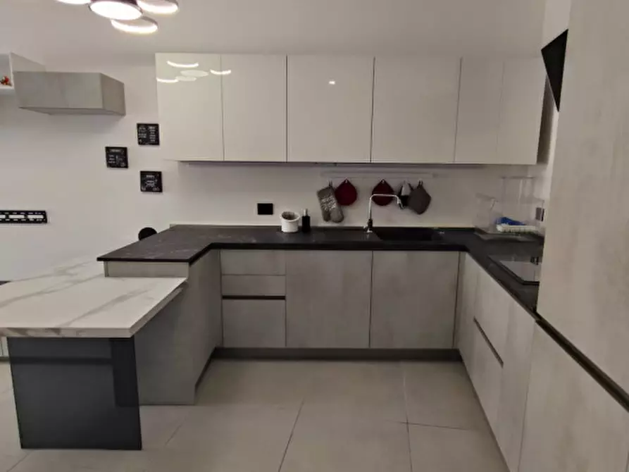 Immagine 2 di Appartamento in vendita  in Via del Vescovado a Terni