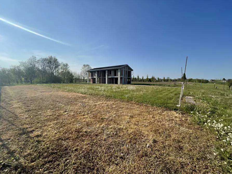 Immagine 5 di Casa bifamiliare in vendita  in Vigonvo Via Giovanni Pascoli a Vigonovo