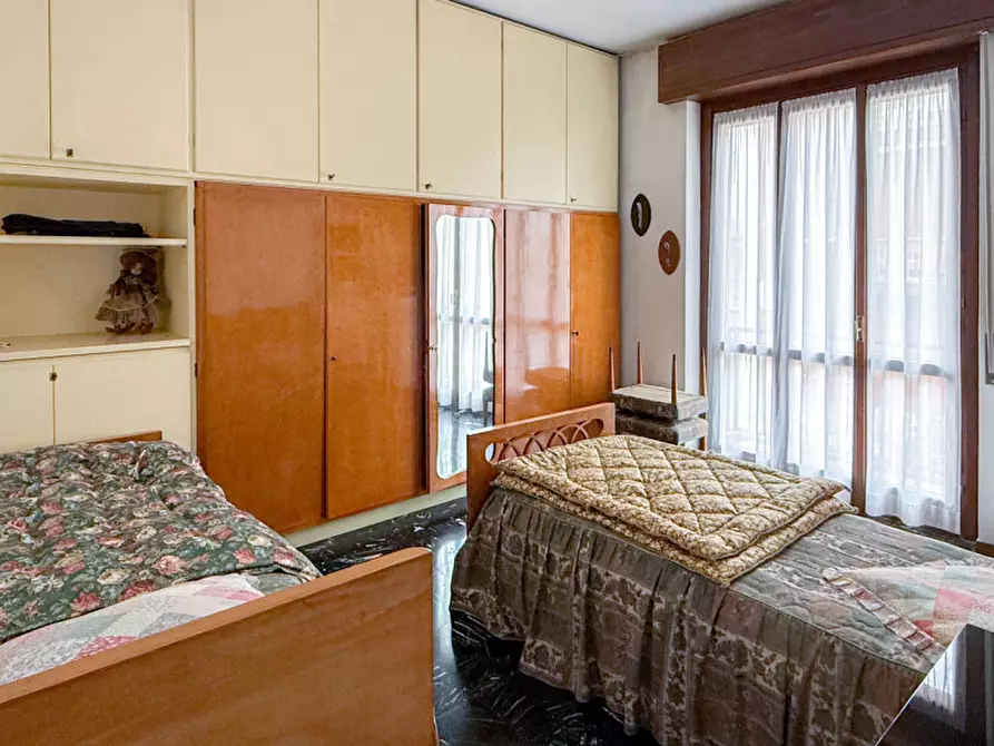 Immagine 18 di Villa in vendita  a Casorate Primo