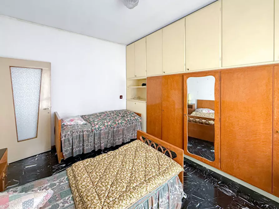 Immagine 19 di Villa in vendita  a Casorate Primo