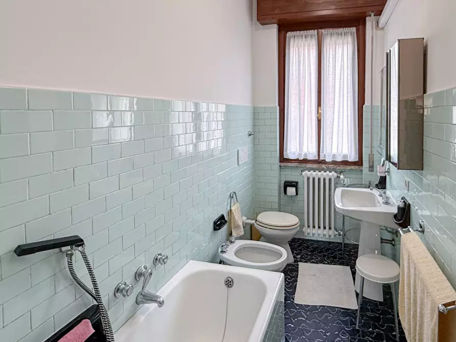 Immagine 23 di Villa in vendita  a Casorate Primo