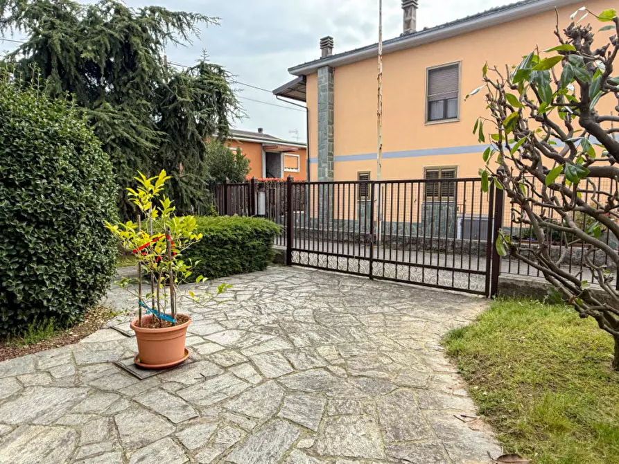 Immagine 24 di Villa in vendita  a Casorate Primo