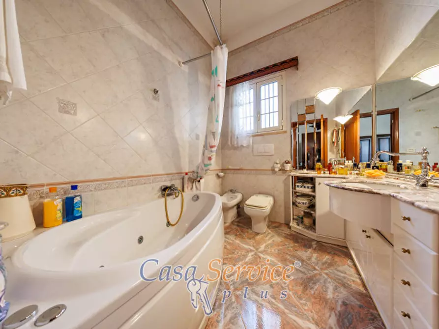 Immagine 6 di Casa indipendente in vendita  in Via bellini a Sannicola