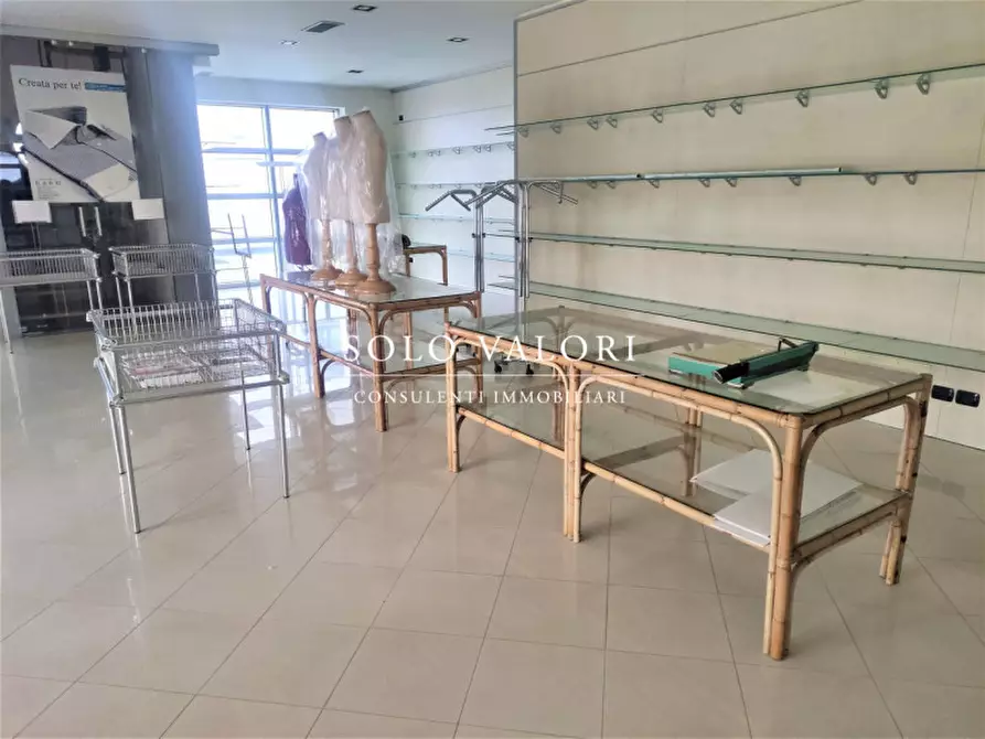 Immagine 6 di Capannone industriale in vendita  a Castelfranco Veneto