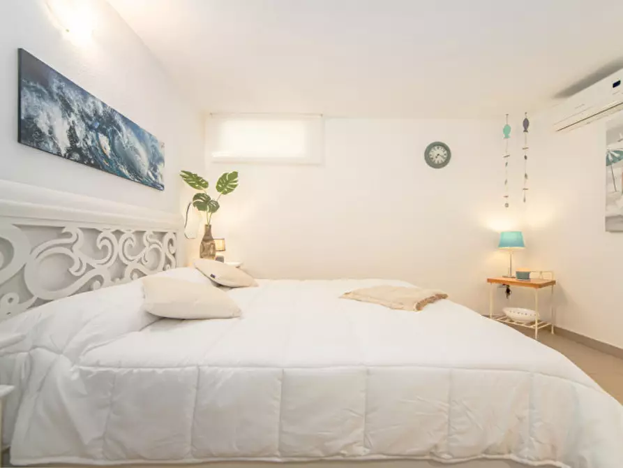 Immagine 50 di Villa in vendita  a Golfo Aranci