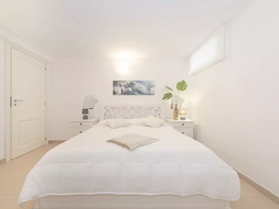 Immagine 52 di Villa in vendita  a Golfo Aranci