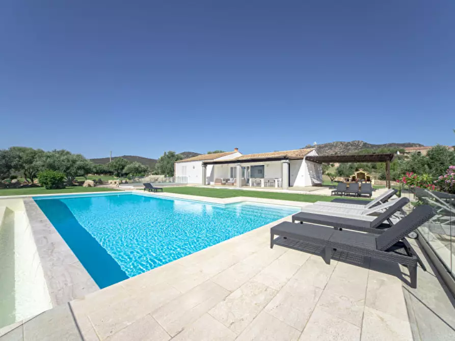 Immagine 75 di Villa in vendita  a Golfo Aranci