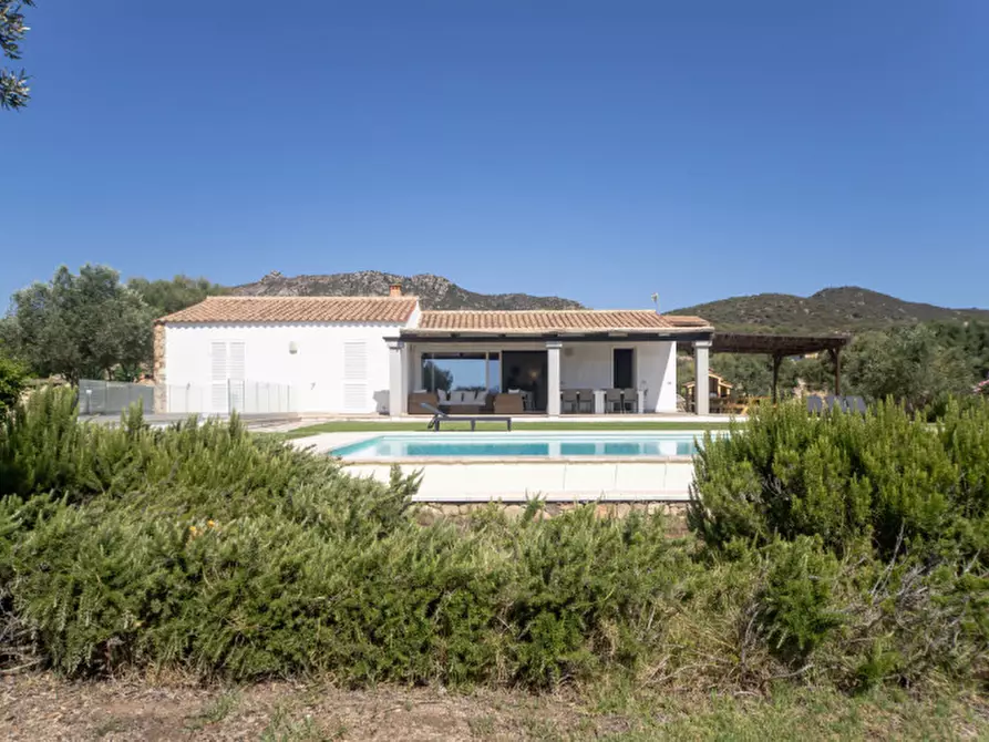 Immagine 76 di Villa in vendita  a Golfo Aranci