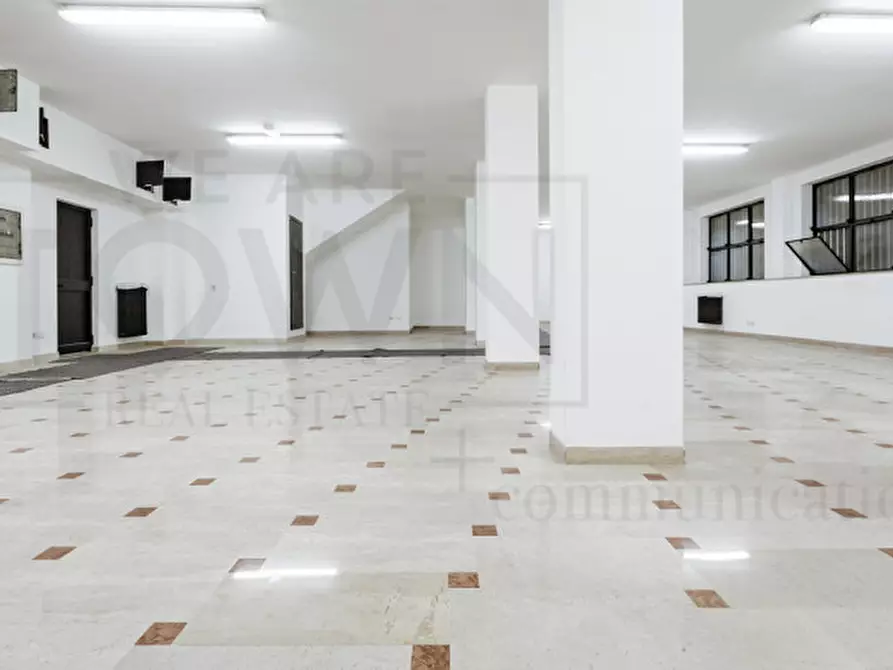 Immagine 5 di Negozio in vendita  in Via Ponte Seveso 40 a Milano