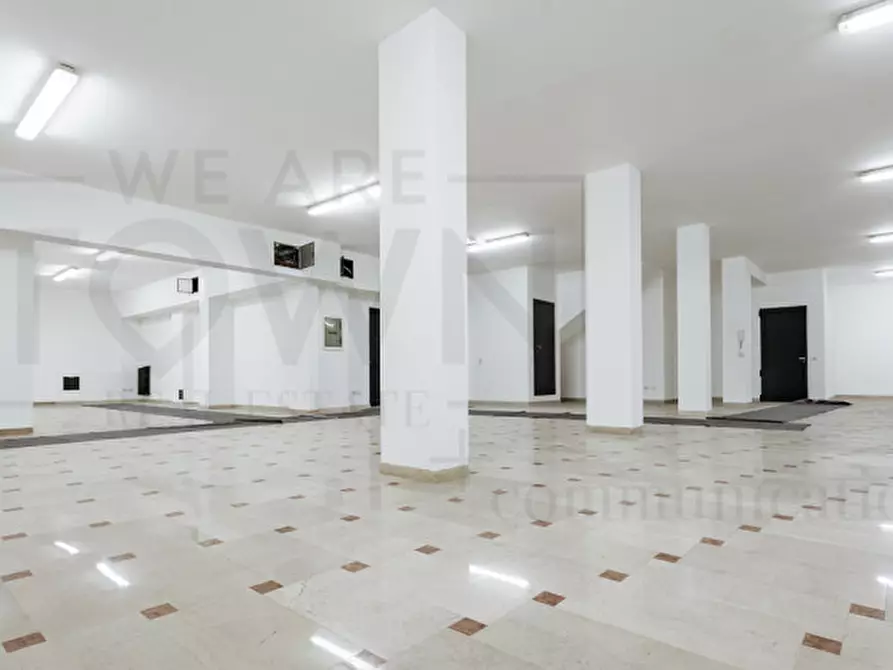 Immagine 6 di Negozio in vendita  in Via Ponte Seveso 40 a Milano