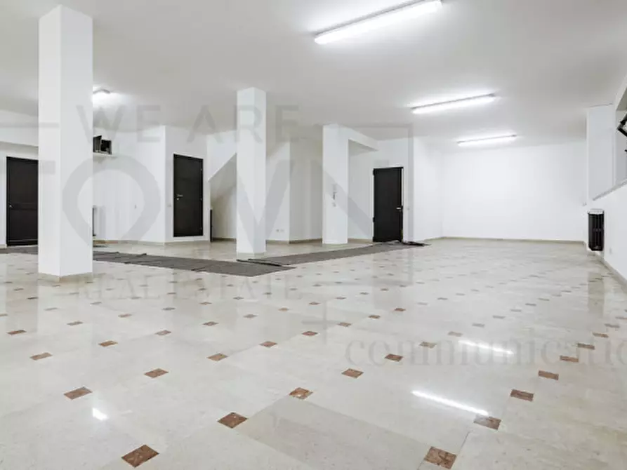 Immagine 7 di Negozio in vendita  in Via Ponte Seveso 40 a Milano