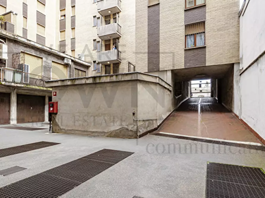 Immagine 17 di Negozio in vendita  in Via Ponte Seveso 40 a Milano